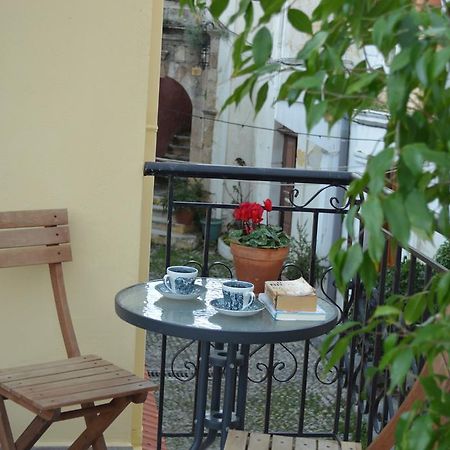 Summer Knights Rhodes City Quarto foto